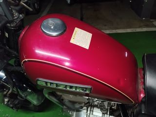 Suzuki GN250 Roja