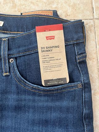 Vaqueros Levi's 311 Shaping Skinny Talla 14