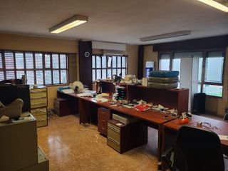 Oficina céntrica en Oviedo en venta.