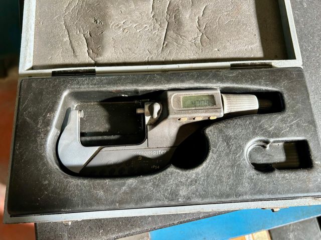 Micrómetro de exteriores digital 25-50 mm