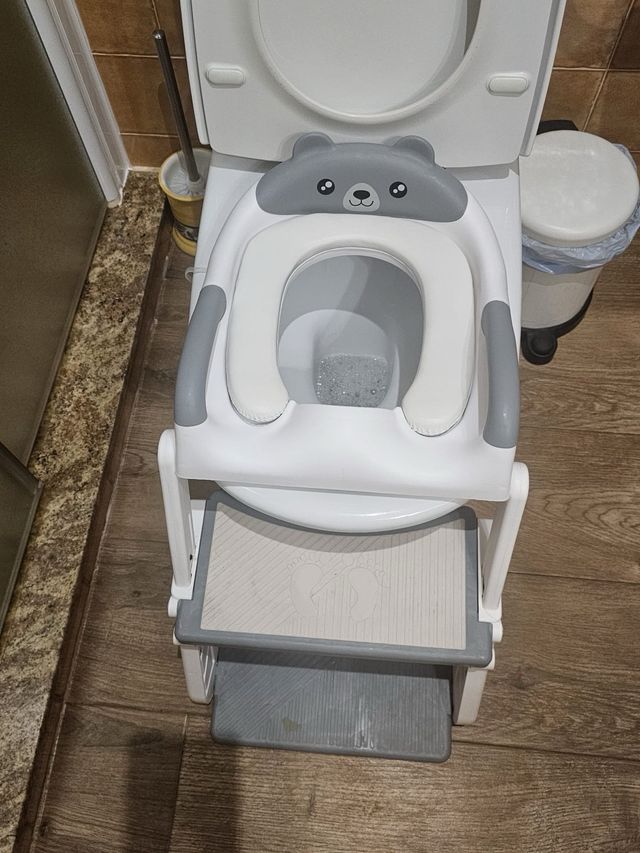 Adaptador wc bebé con escalón