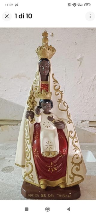 Statua Maria SS.  Del Tindari Nera con Bambino