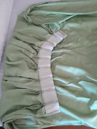 2 Cortinas Satinadas Verdes