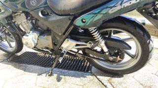 Honda CB 500 (1994) con piezas nuevas