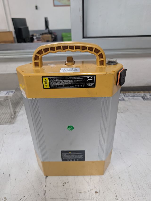 Batería Litio Transpaleta 24V 28AH NUEVA