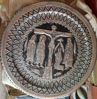 Piatto decorativo crocifissione persiano.