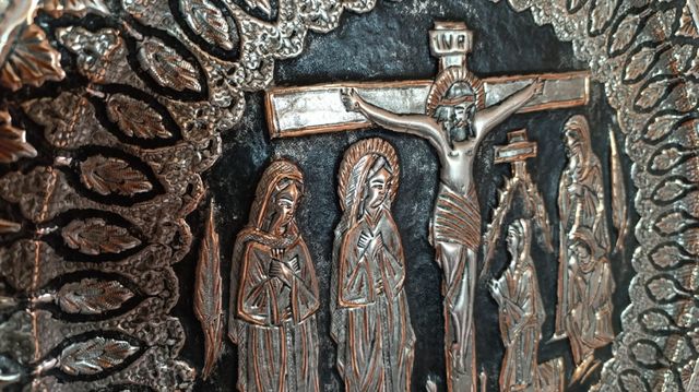 Piatto decorativo crocifissione persiano.