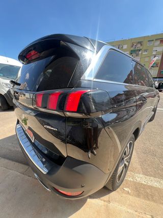 Peugeot 5008 2020