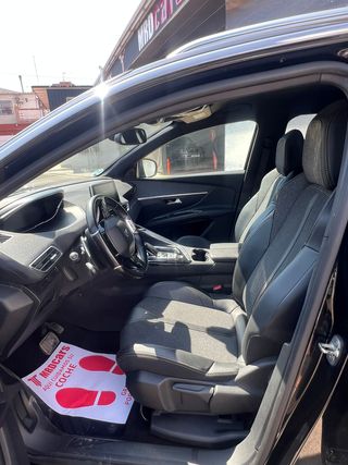 Peugeot 5008 2020