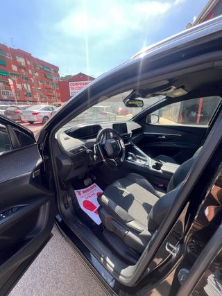 Peugeot 5008 2020