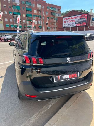 Peugeot 5008 2020