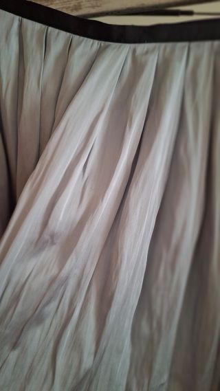 Falda plisada en azul claro