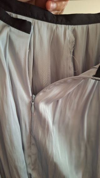 Falda plisada en azul claro