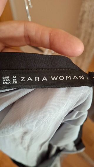 Falda plisada en azul claro