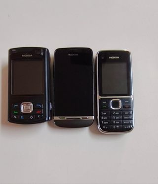 Telefoni Nokia N80 Free Black, C2 e 311 Orange