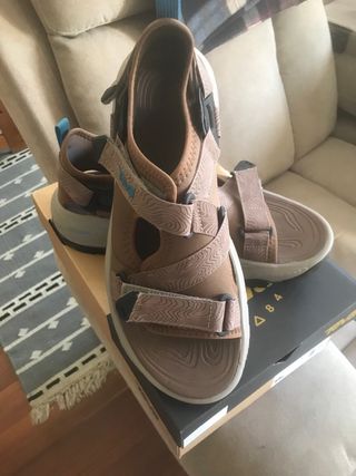 Sandalias Teva Marrones