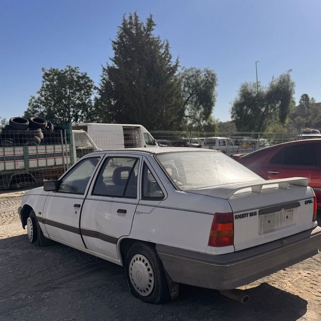 Despiece Opel Kadett 1.6S