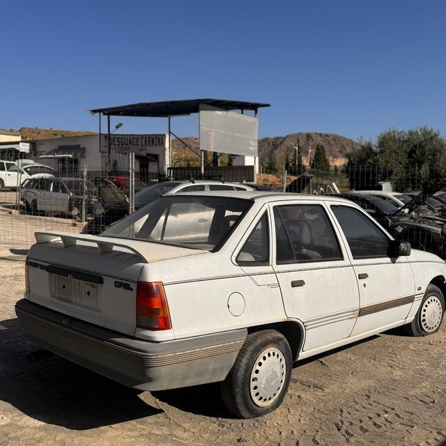 Despiece Opel Kadett 1.6S