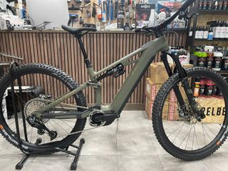 Cube Stereo Hybrid ONE44 TM 2025 – Talla M