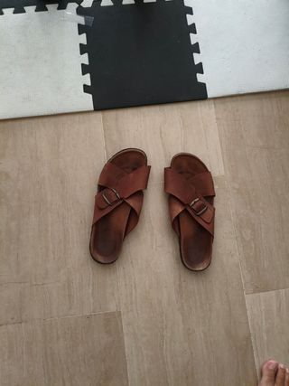 Sandalias Marrones Cruzadas