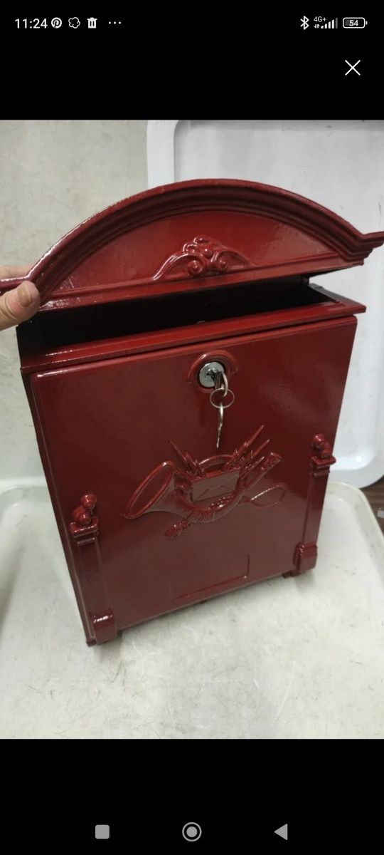 Buzón clásico rojo ingles