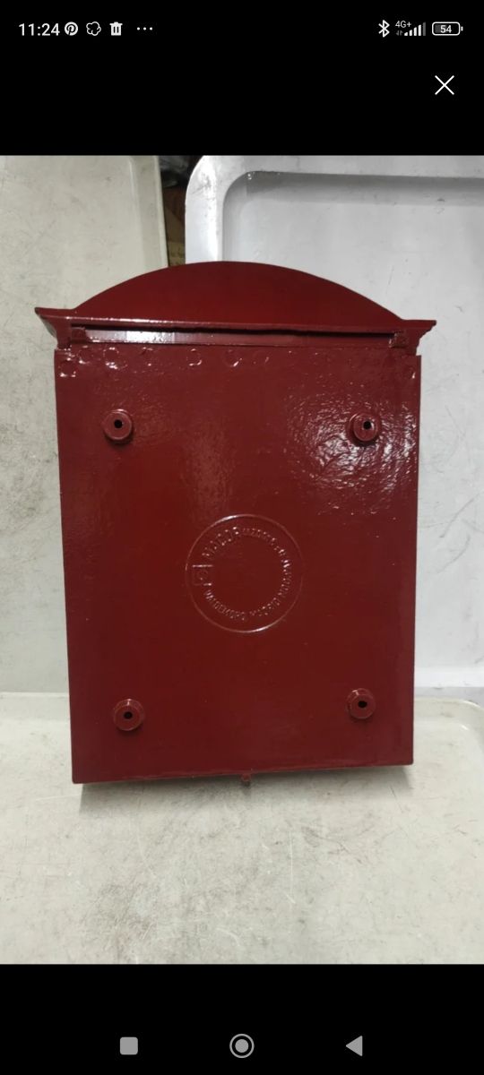 Buzón clásico rojo ingles