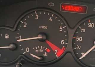 Peugeot 206 CC 1.6 110 Año 2002 Descapotable