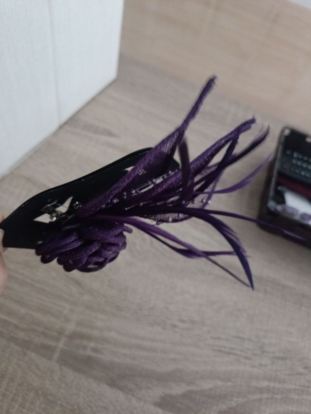 Tocado/Broche Morado