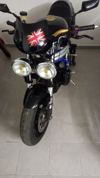 Triumph Daytona Speed triple 98