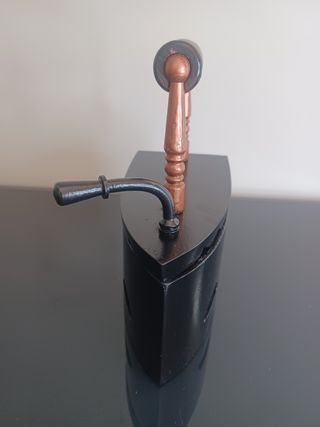 Plancha Francesa de Carbón Antigua Hierro Fundido