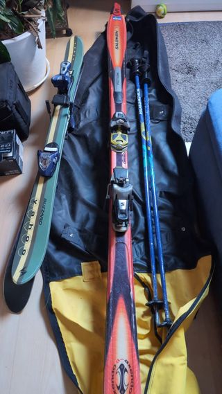 2 Pares de Esquís con Bastones y Funda