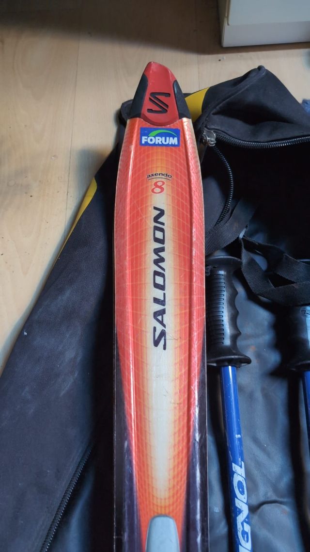 2 Pares de Esquís con Bastones y Funda