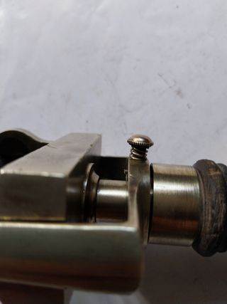 SELLO AUTOMÁTICO DE BRONCE.