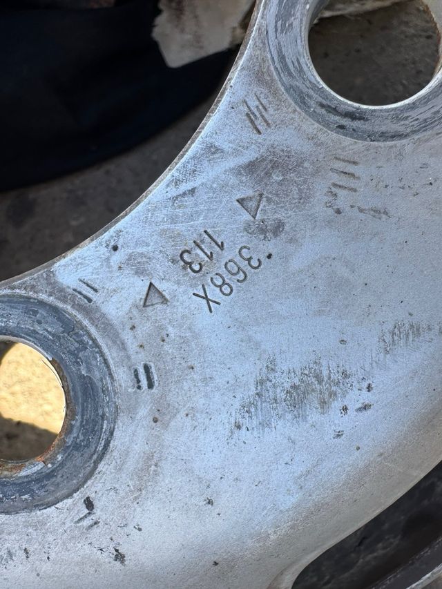 Llanta Uniroyal para furgón Iveco