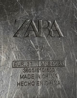 Sandalias ZARA Mujer Negras con Dorado