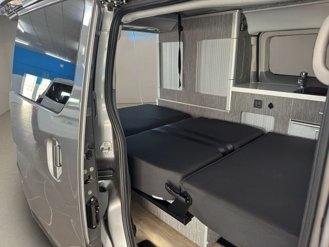 Nissan NV200 2017