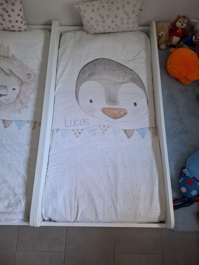 Cama Montessori a ras de suelo