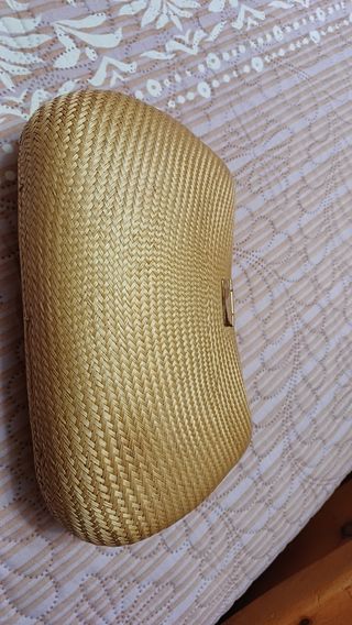 Bolso de fiesta tejido dorado
