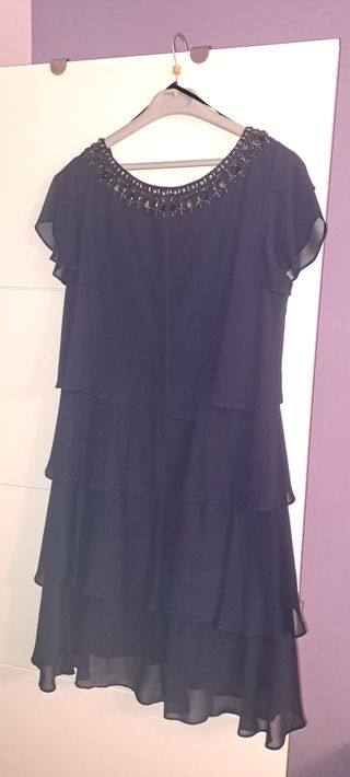 Vestido fiesta azul pedrería El Corte Inglés. 