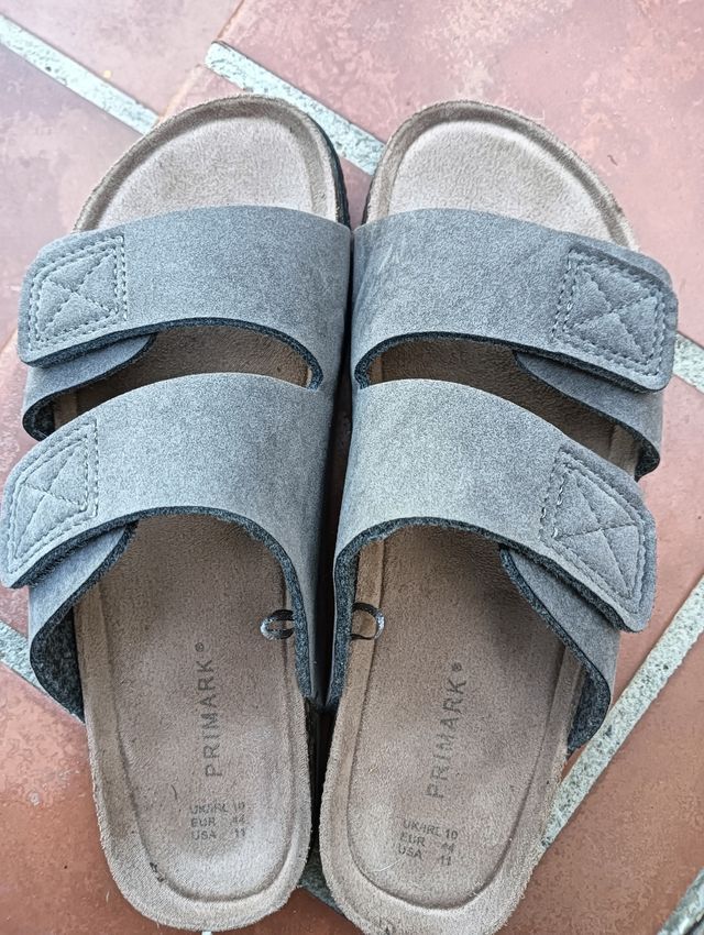 Sandalias grises Primark talla 44