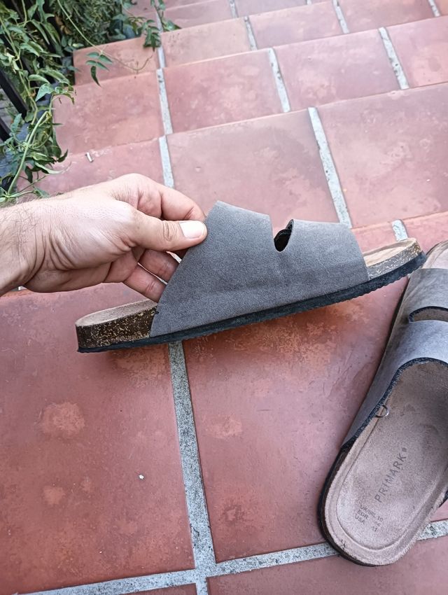 Sandalias grises Primark talla 44