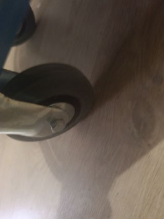 Carretilla industrial azul