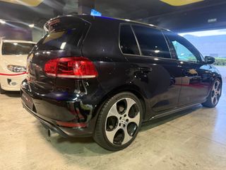 Volkswagen Golf  GTI 210CV 2011