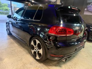 Volkswagen Golf  GTI 210CV 2011
