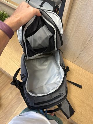 Mochila Rip Curl F-Light 34 Negra y Gris