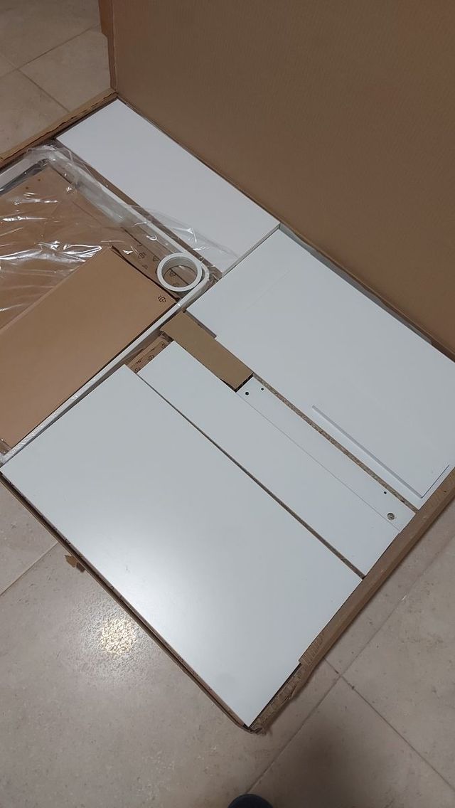 CARPINTERO Y MONTAJE DE MUEBLES