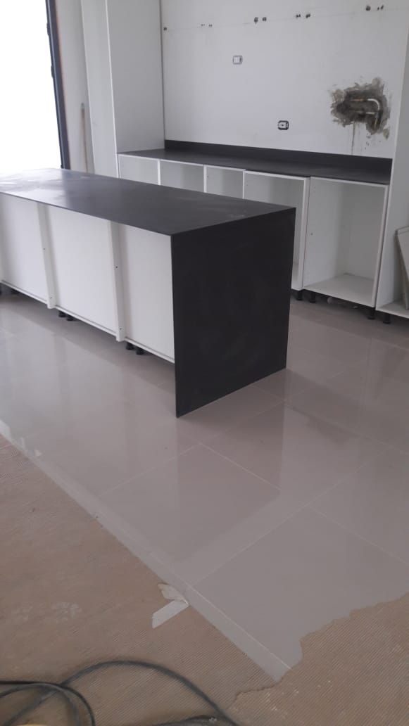 CARPINTERO Y MONTAJE DE MUEBLES