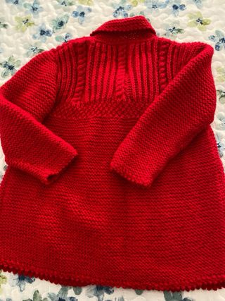 Abrigo tejido a mano 12/24 meses