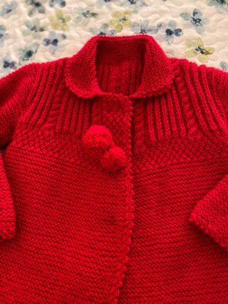 Abrigo tejido a mano 12/24 meses