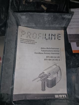 Taladro percutor BTI con cargador y baterías